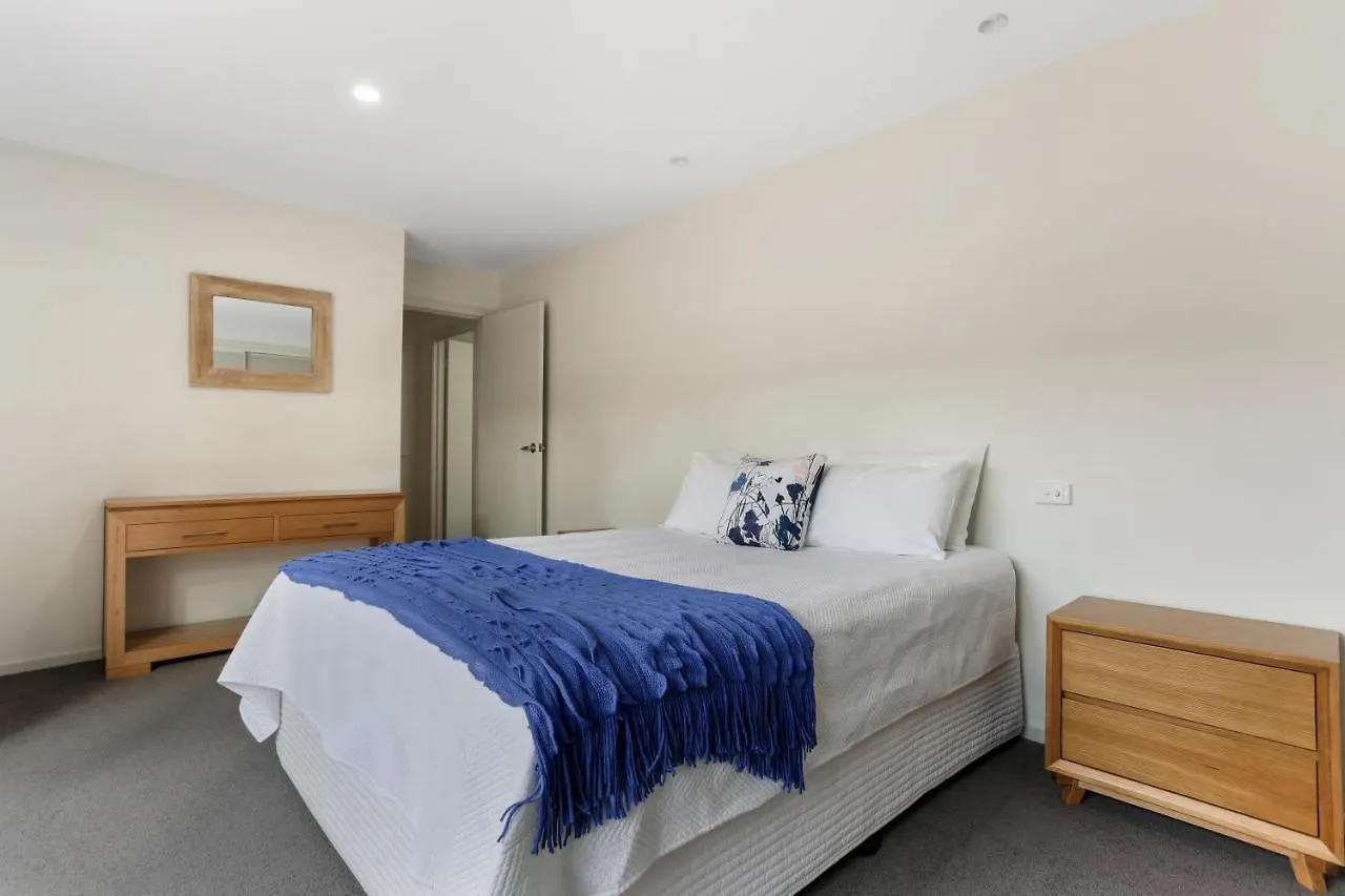 Tura Beach Golf Stays Australia